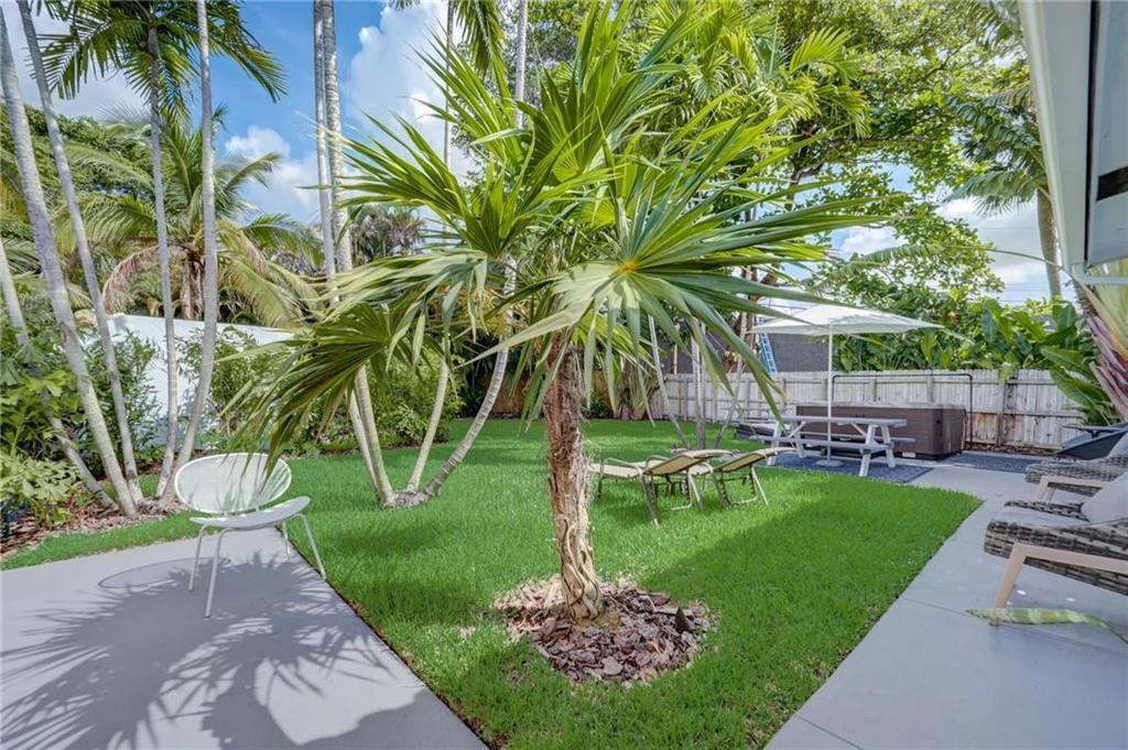 1-2  / 0 2215 sq. ft. $ 2026-07-24 0 foto