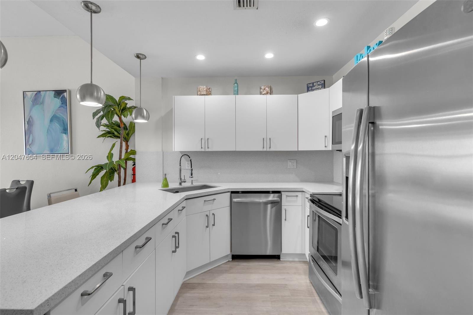 Photo of 3725 Ocean Dr  #PH03, Hollywood, Florida, 33019 - 