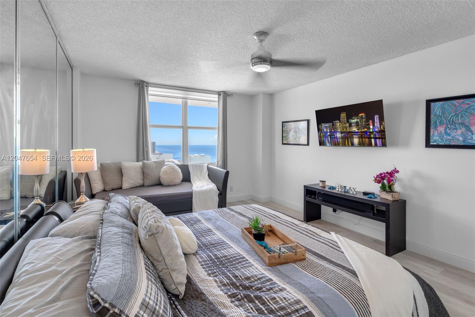 Photo of 3725 Ocean Dr  #PH03, Hollywood, Florida, 33019 - 