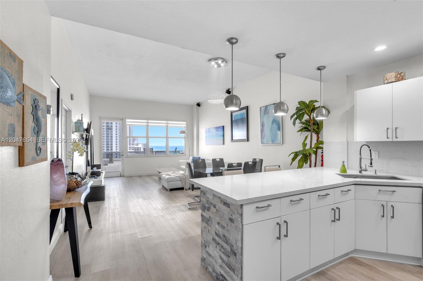 Photo of 3725 Ocean Dr  #PH03, Hollywood, Florida, 33019 - 