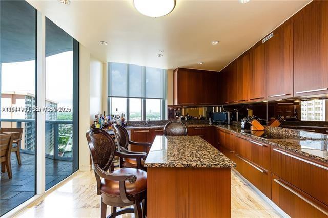 1106 2 / 4 2327 sq. ft. $ 2026-07-03 0 foto
