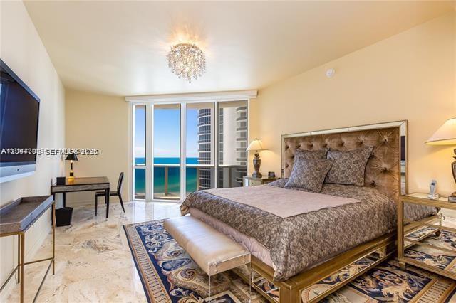 1106 2 / 4 2327 sq. ft. $ 2026-07-03 0 foto