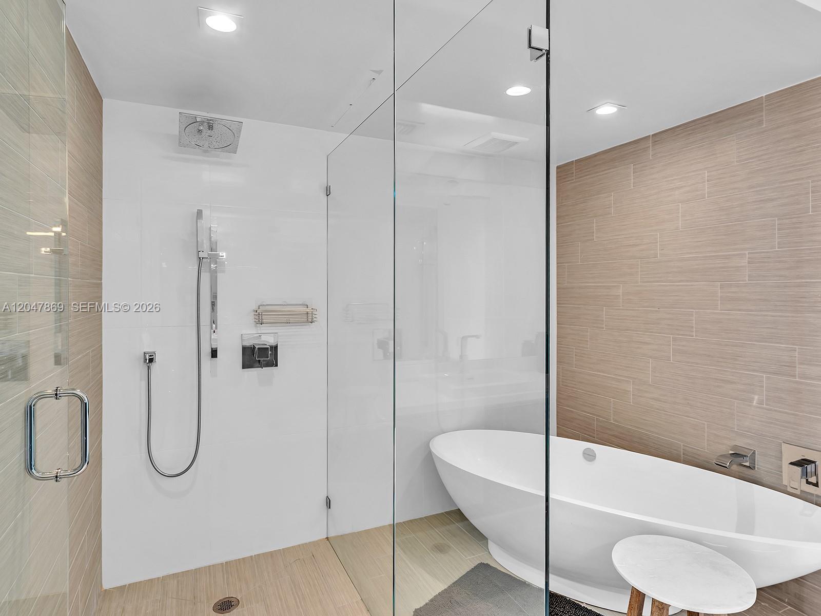 4-1503 2 / 3 1524 sq. ft. $ 2026-07-03 0 foto