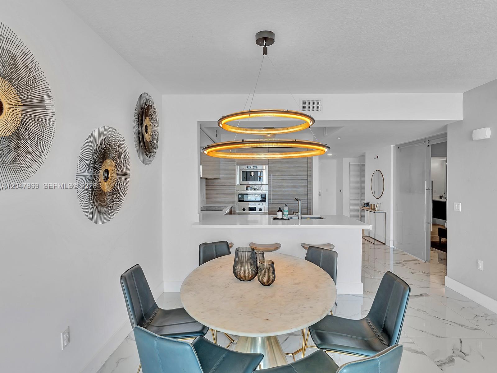 4-1503 2 / 3 1524 sq. ft. $ 2026-07-03 0 foto