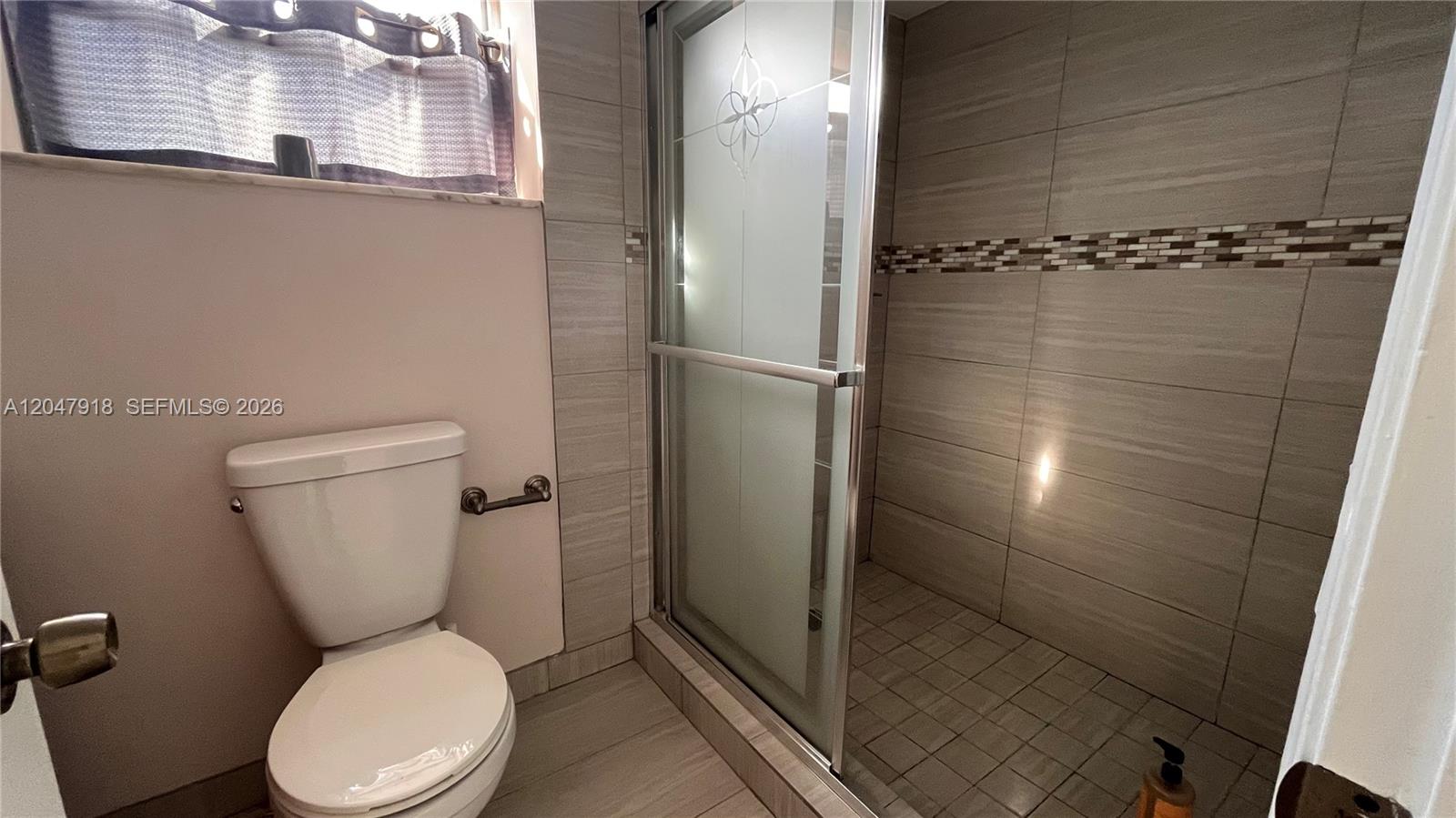 Photo of 807 27th Ave (807), Hallandale Beach, Florida, 33009 -