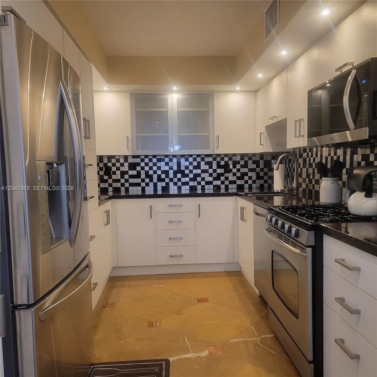 Photo of 2030 Ocean Dr  #1718, Hallandale Beach, Florida, 33009 - 