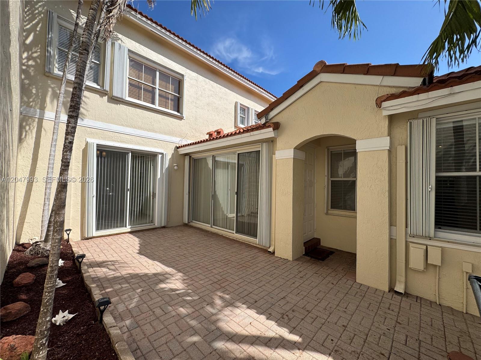 Photo of 1595 Seagrape Way (1595), Hollywood, Florida, 33019 -
