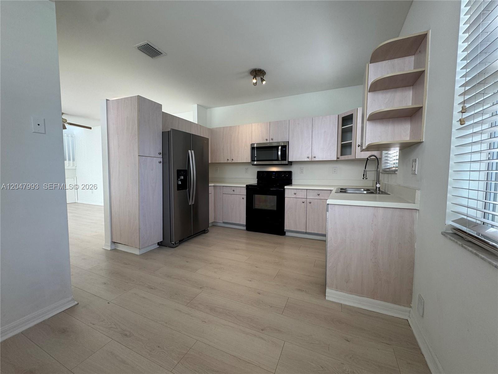 Photo of 1595 Seagrape Way (1595), Hollywood, Florida, 33019 -