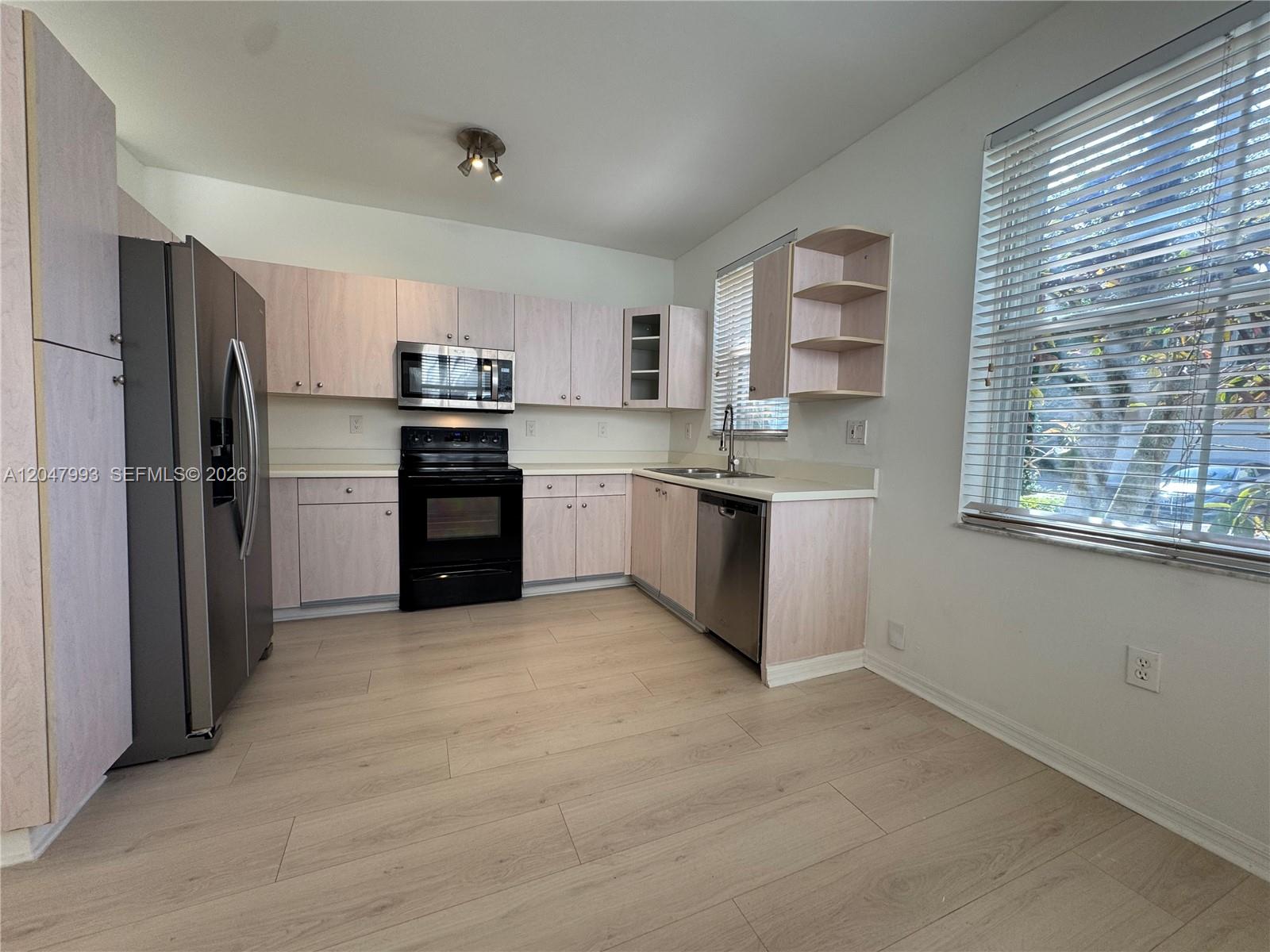 Photo of 1595 Seagrape Way (1595), Hollywood, Florida, 33019 -