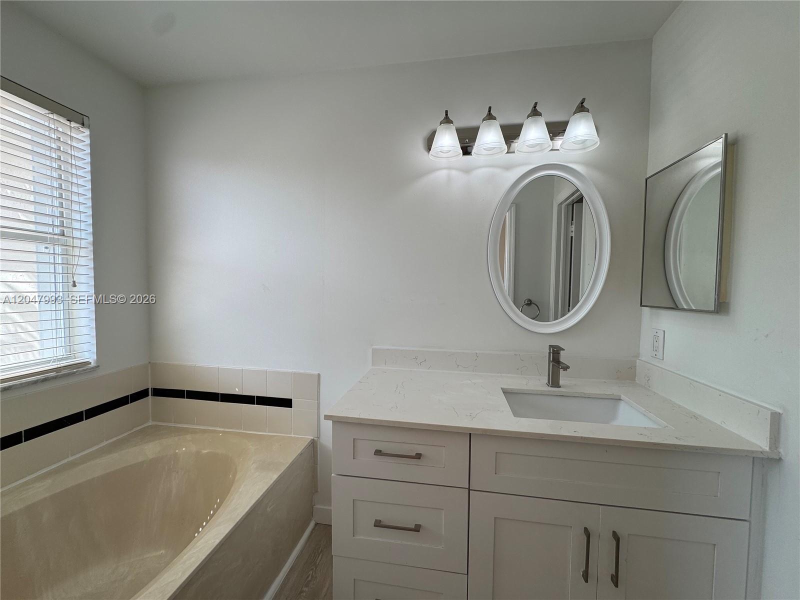 Photo of 1595 Seagrape Way (1595), Hollywood, Florida, 33019 -