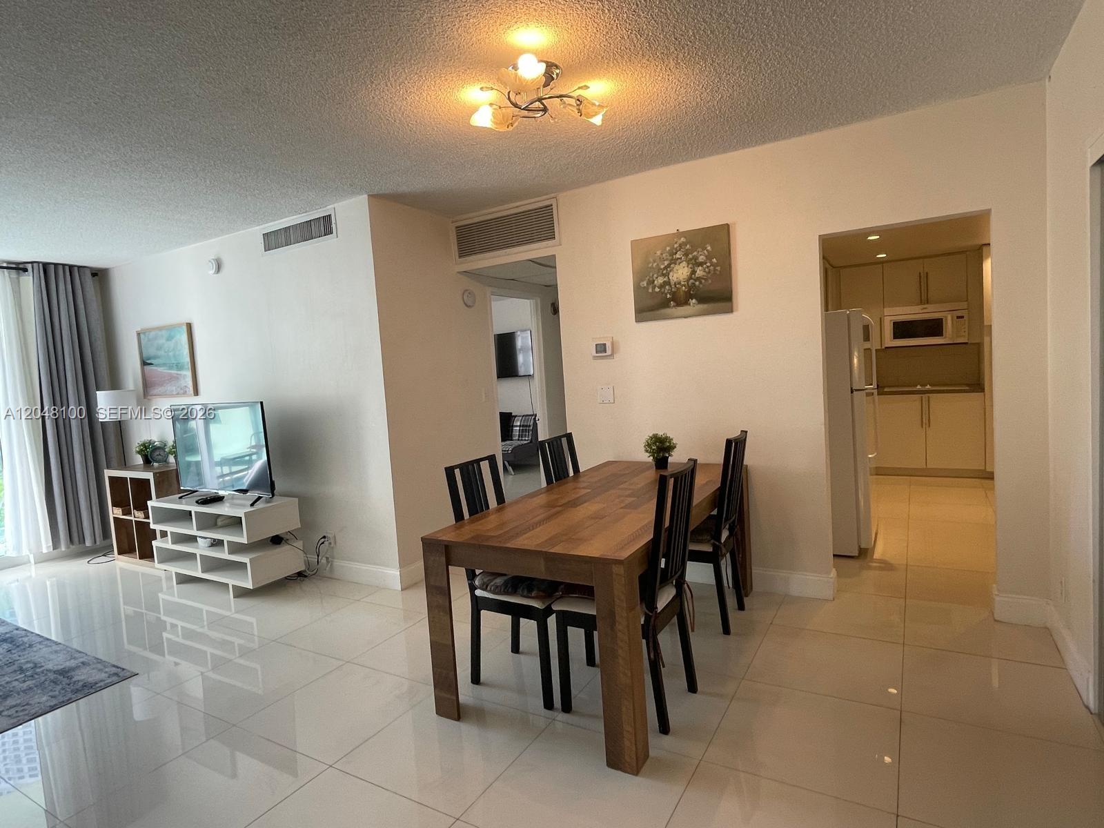 Photo of 3901 Ocean Dr  #3U, Hollywood, Florida, 33019 - 