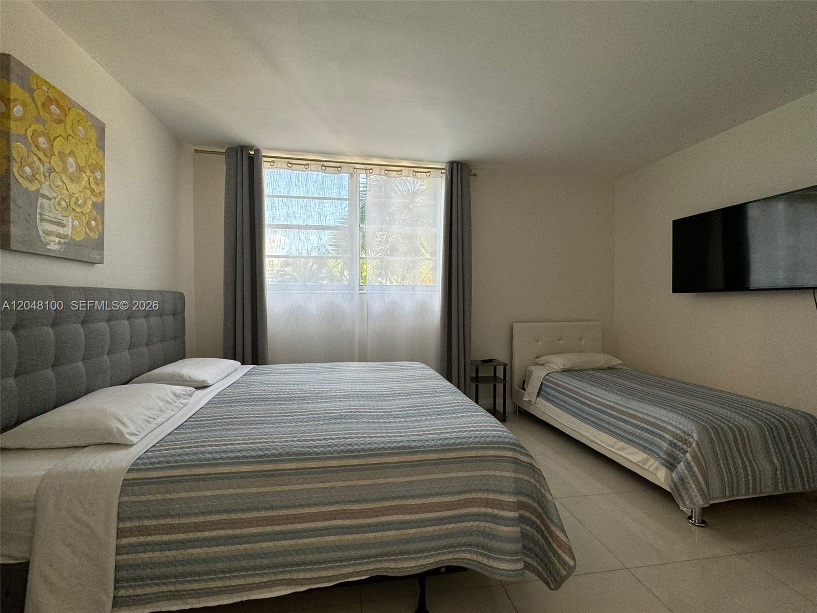 Photo of 3901 Ocean Dr  #3U, Hollywood, Florida, 33019 - 