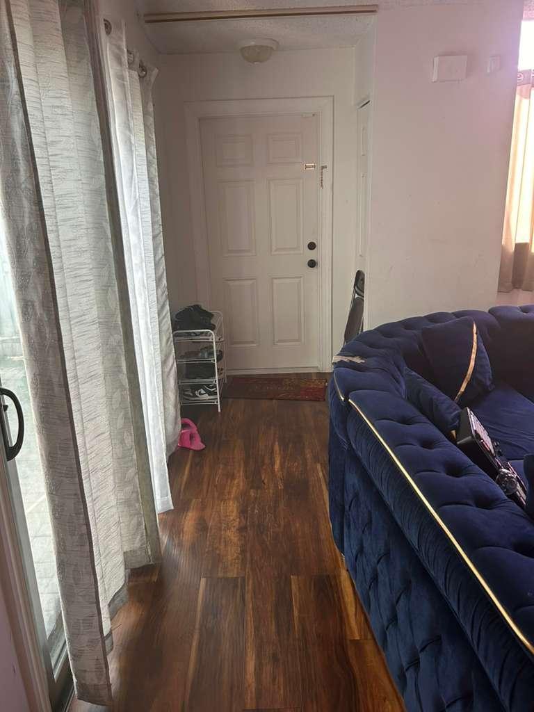 See details 1829 2 / 2 1186 sq. ft. $ 2026-07-05 0 Photo