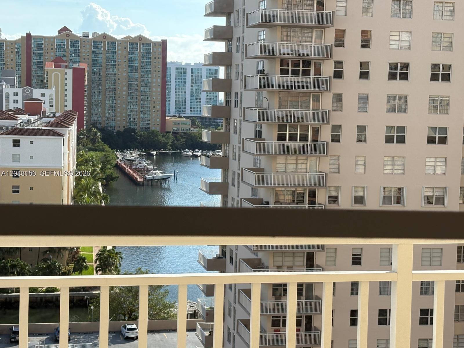 See details 1215 1 / 2 943 sq. ft. $ 2026-07-05 0 Photo