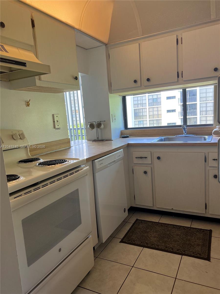 Photo of 17011 Bay Rd #604, Sunny Isles Beach, Florida, 33160 -