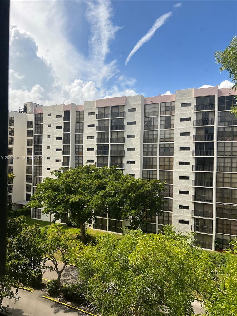 Photo of 17011 Bay Rd #604, Sunny Isles Beach, Florida, 33160 -