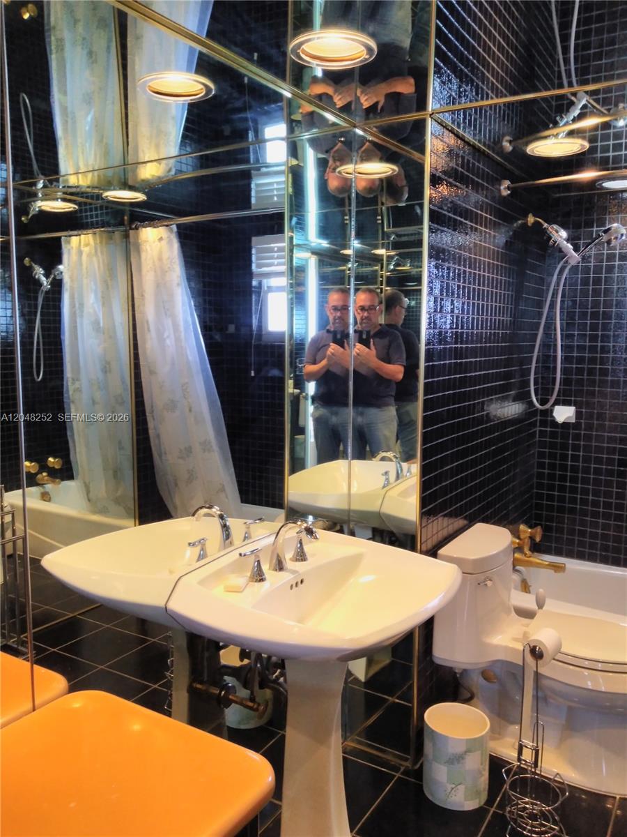 Photo of 2101 Ocean Dr  #2001, Hollywood, Florida, 33019 - 