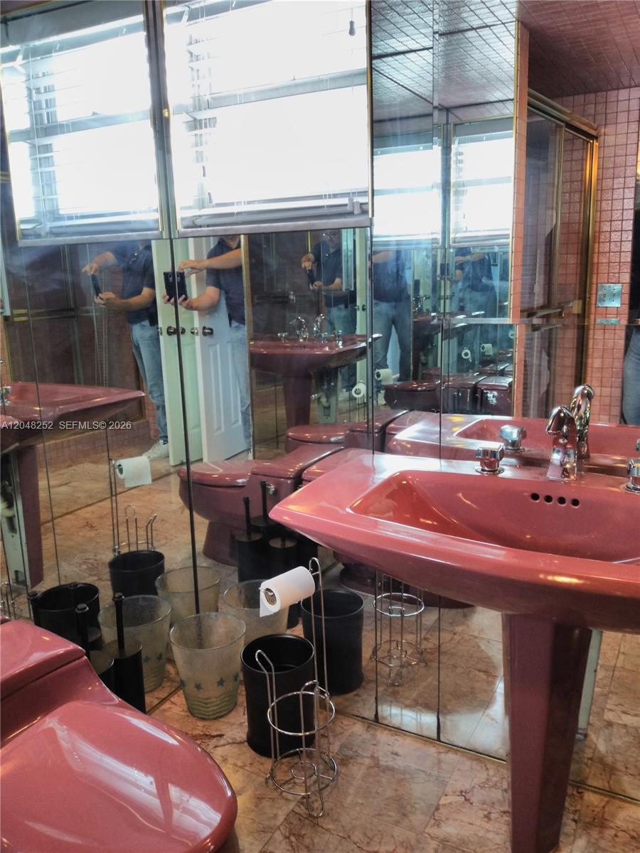 Photo of 2101 Ocean Dr  #2001, Hollywood, Florida, 33019 - 