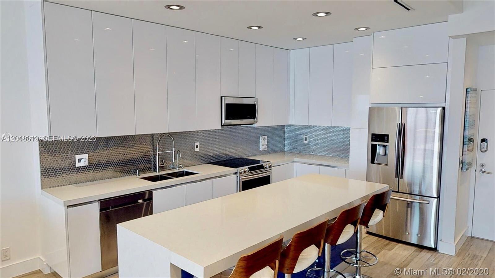 Photo of 3725 Ocean Dr  #PH14, Hollywood, Florida, 33019 - 