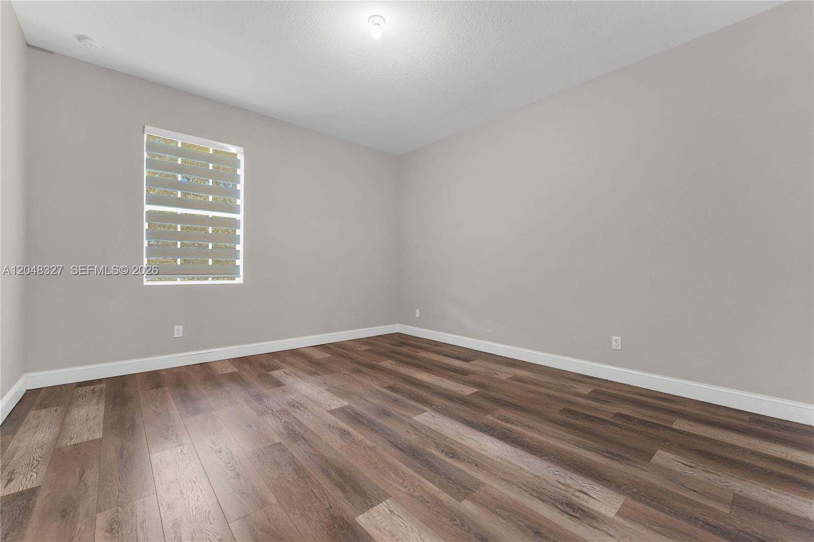 4040 3 / 3 1496 sq. ft. $ 2026-07-16 0 foto