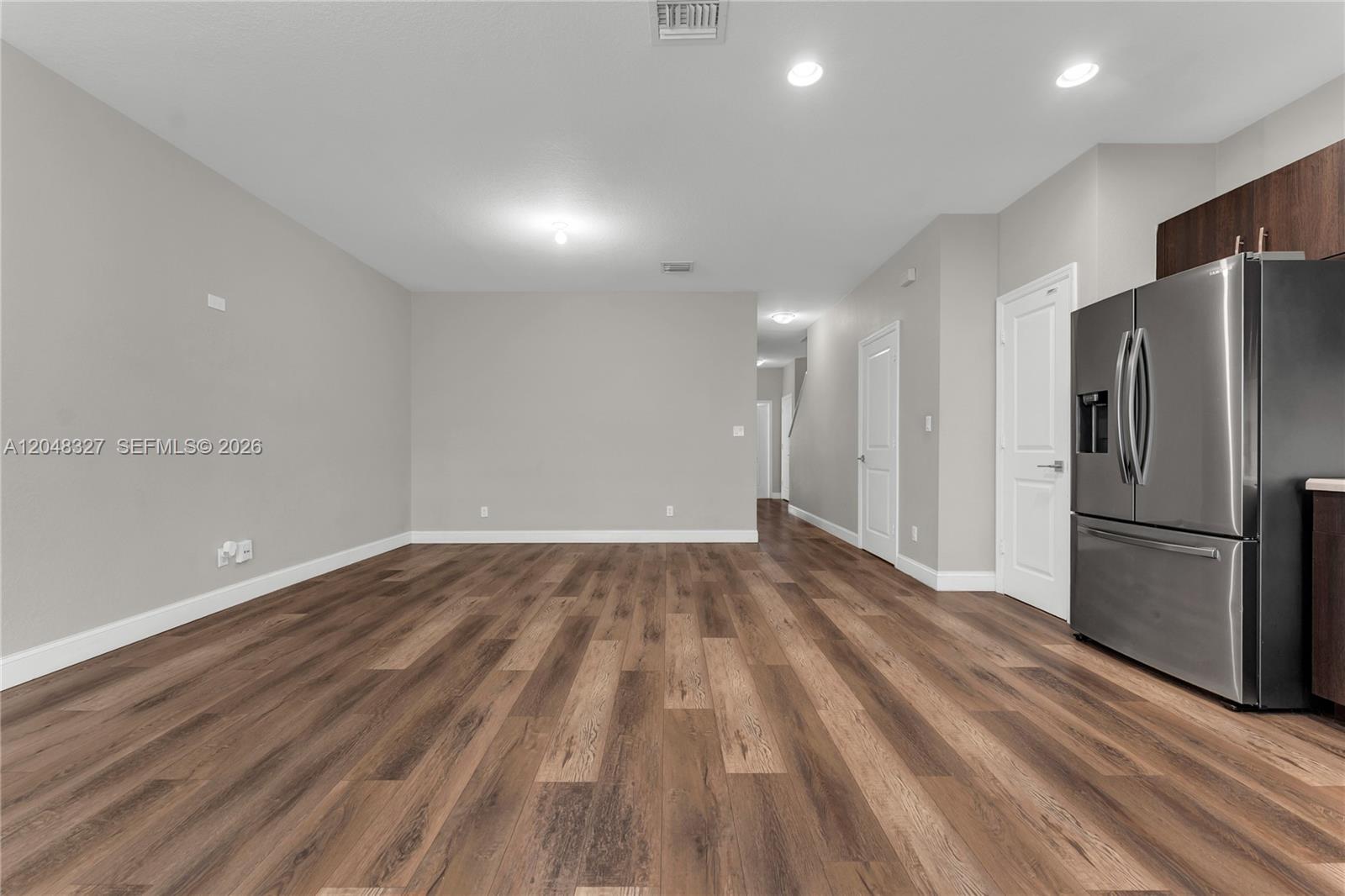 4040 3 / 3 1496 sq. ft. $ 2026-07-16 0 foto