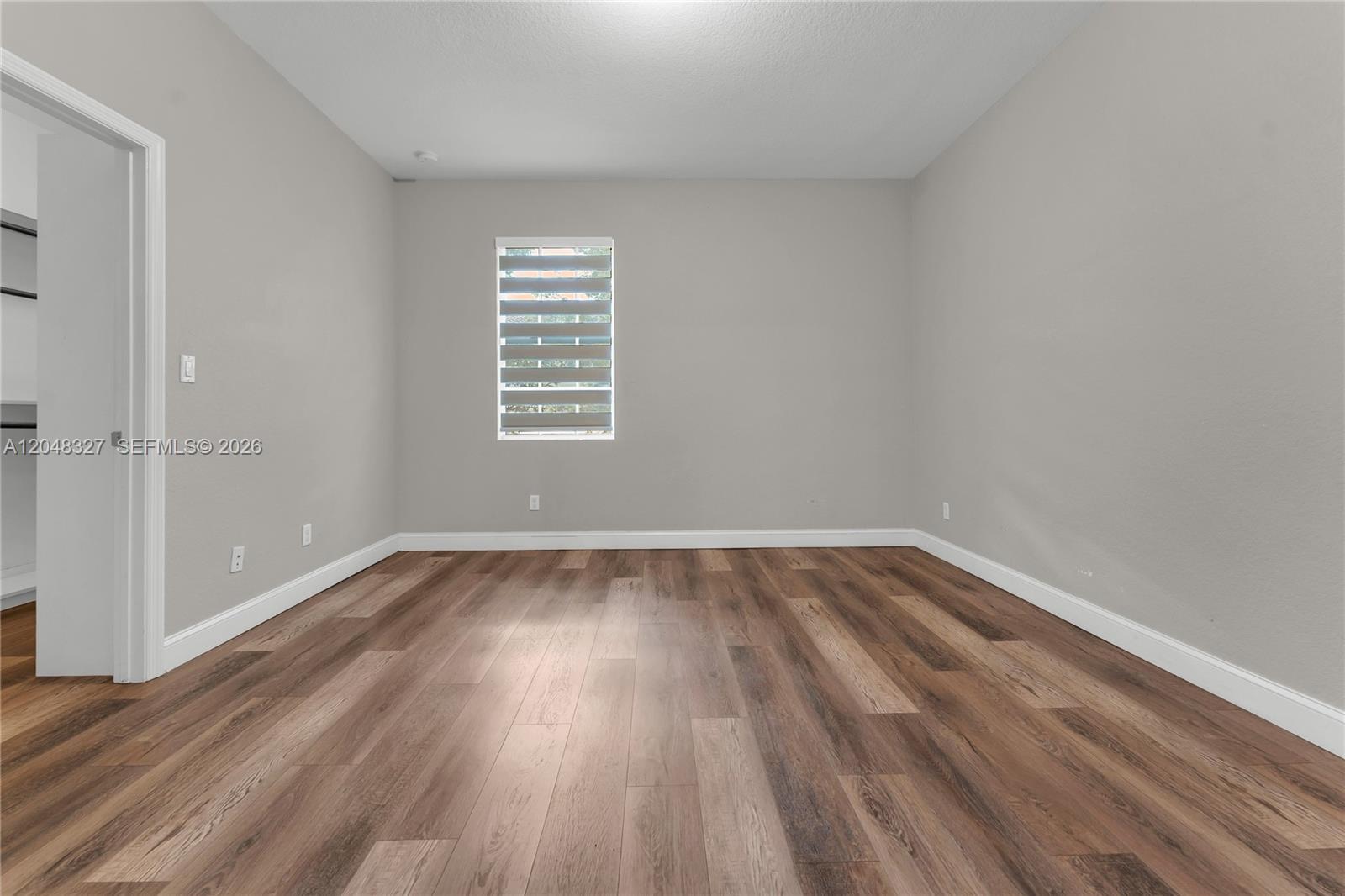 4040 3 / 3 1496 sq. ft. $ 2026-07-16 0 foto