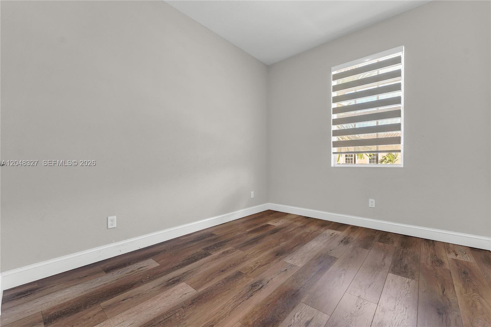 4040 3 / 3 1496 sq. ft. $ 2026-07-16 0 foto
