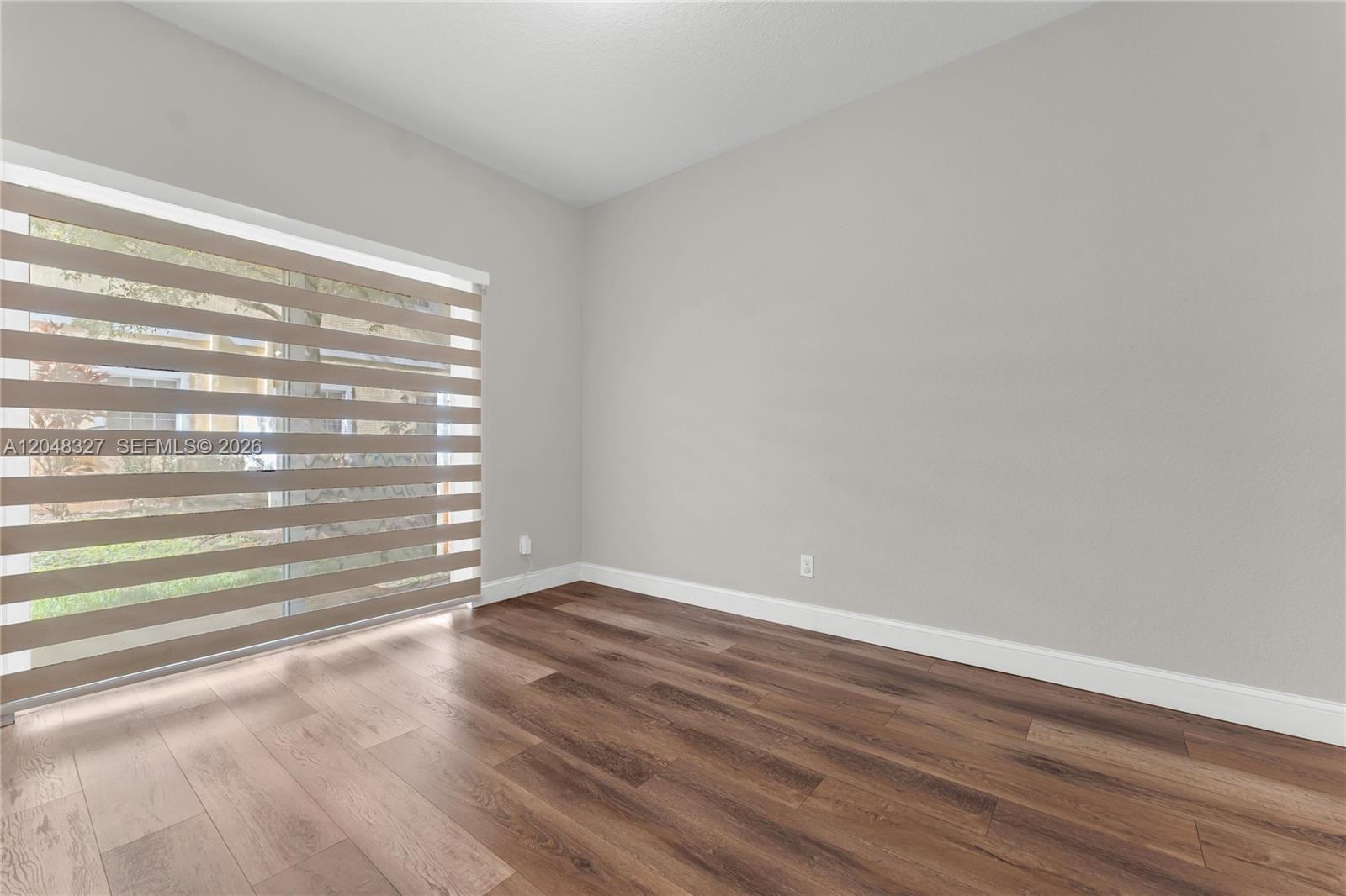 4040 3 / 3 1496 sq. ft. $ 2026-07-16 0 foto