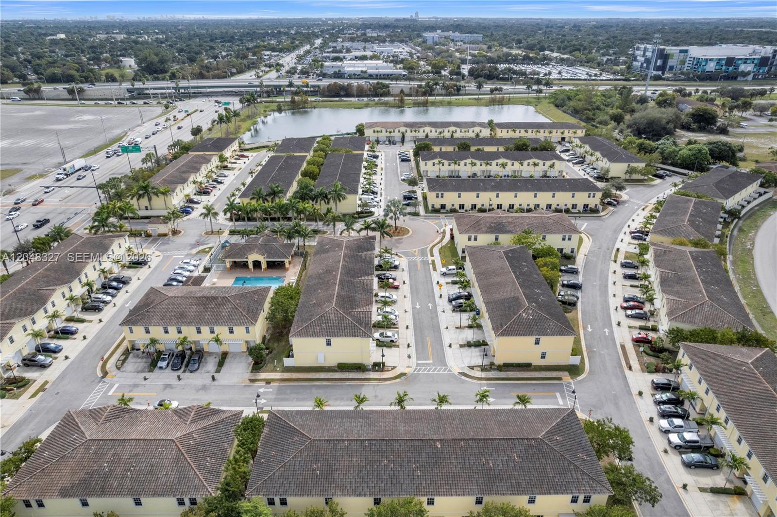 4040 3 / 3 1496 sq. ft. $ 2026-07-16 0 foto