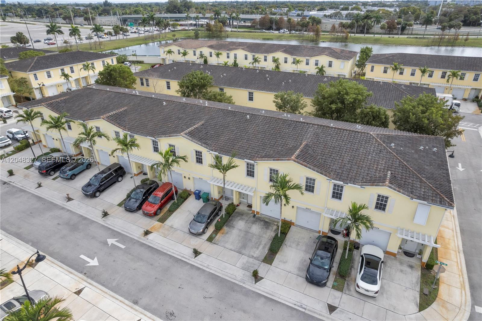 4040 3 / 3 1496 sq. ft. $ 2026-07-16 0 foto