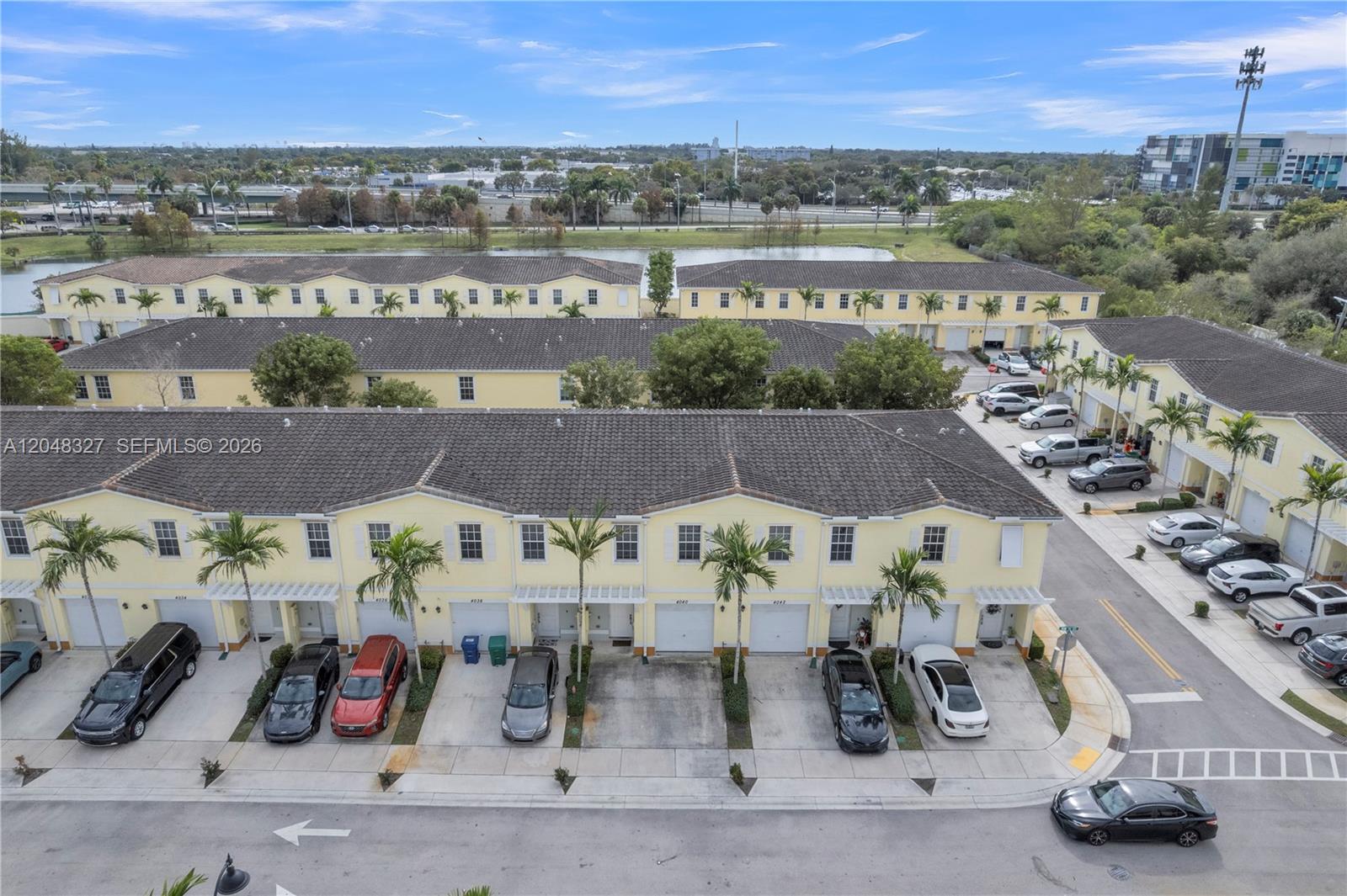 4040 3 / 3 1496 sq. ft. $ 2026-07-16 0 foto
