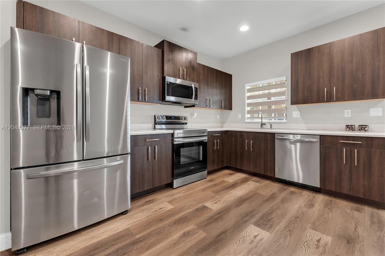 4040 3 / 3 1496 sq. ft. $ 2026-07-16 0 foto
