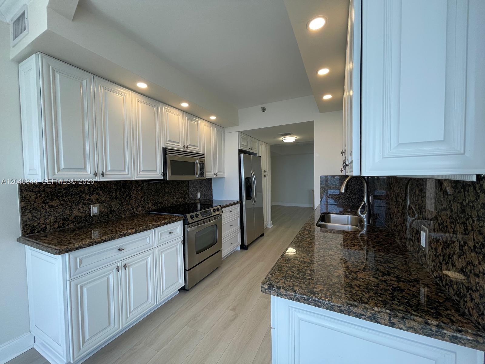 Photo of 20281 Country Club Dr #2104, Aventura, Florida, 33180 -