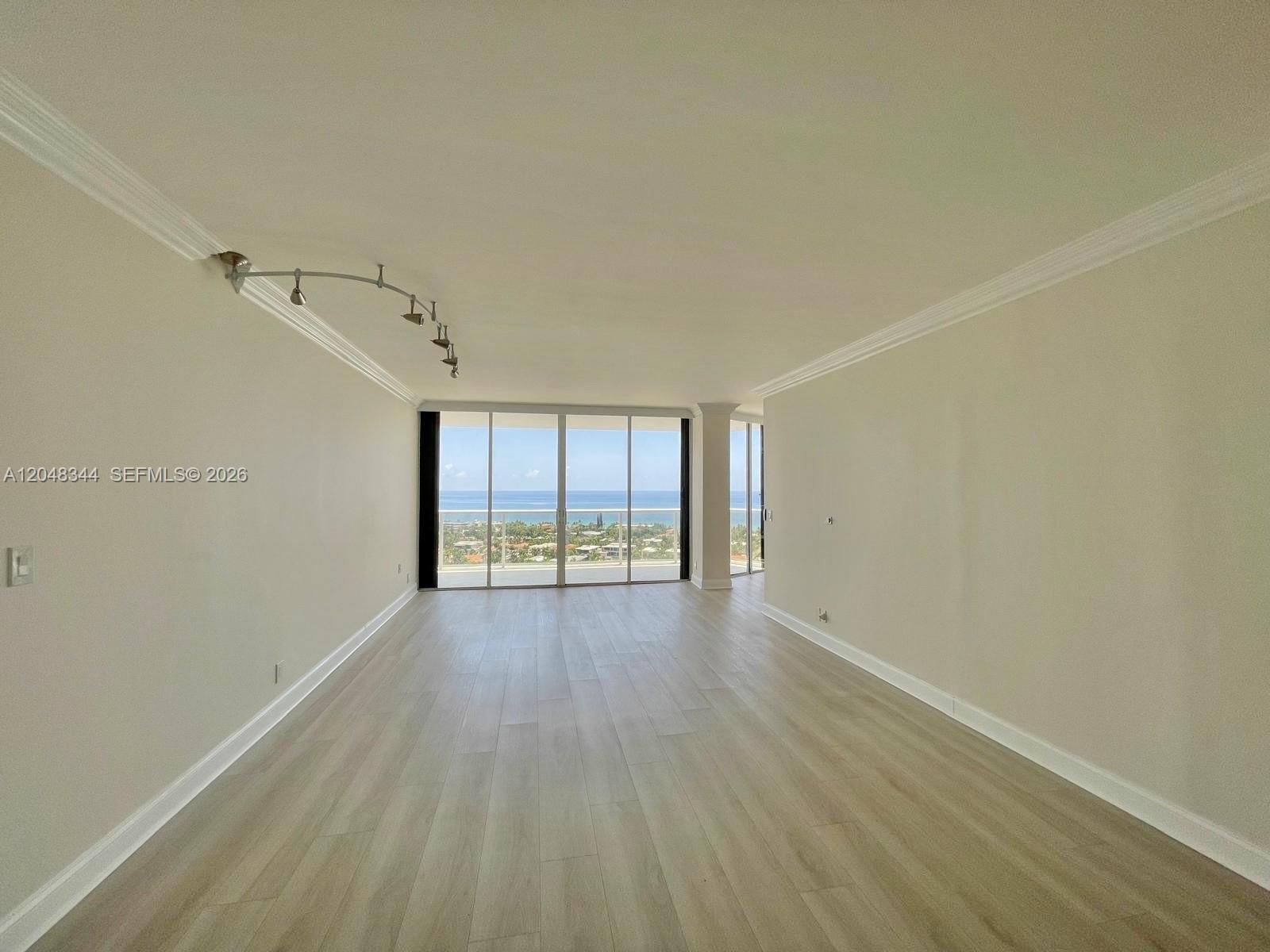 Photo of 20281 Country Club Dr #2104, Aventura, Florida, 33180 -
