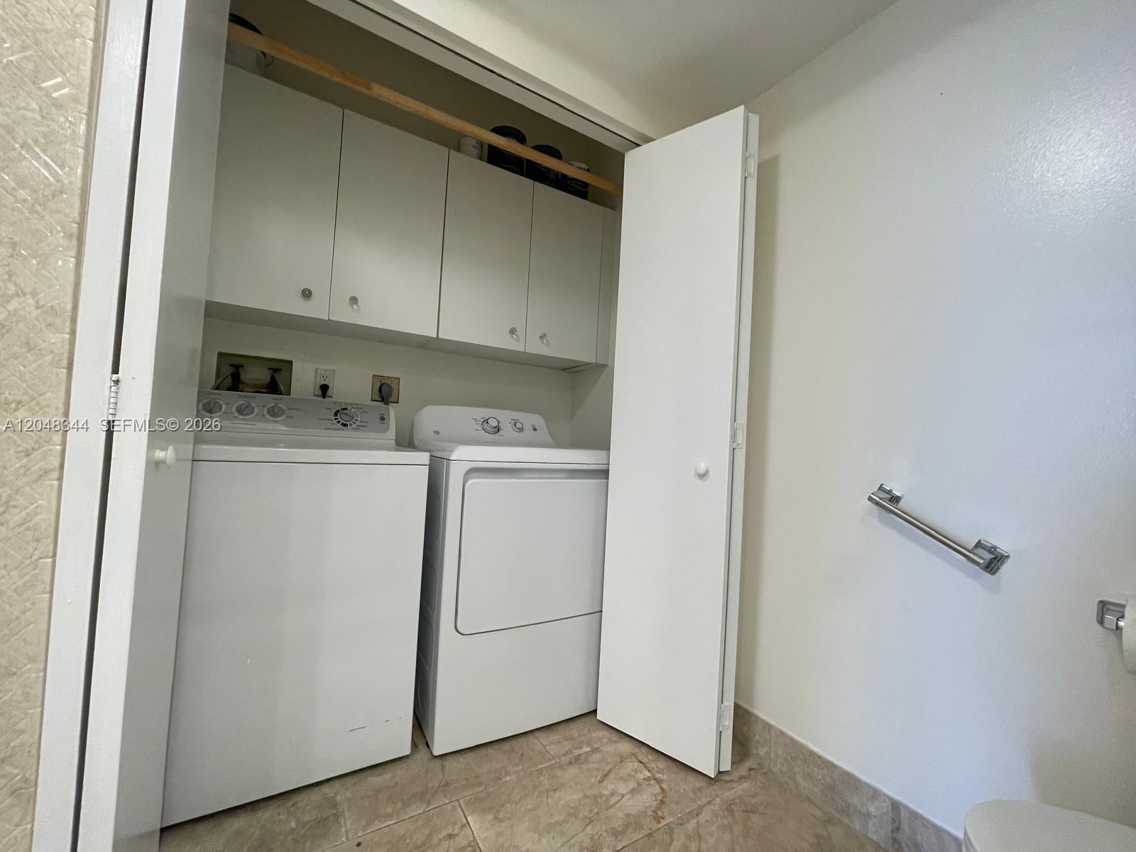 Photo of 20281 Country Club Dr #2104, Aventura, Florida, 33180 -