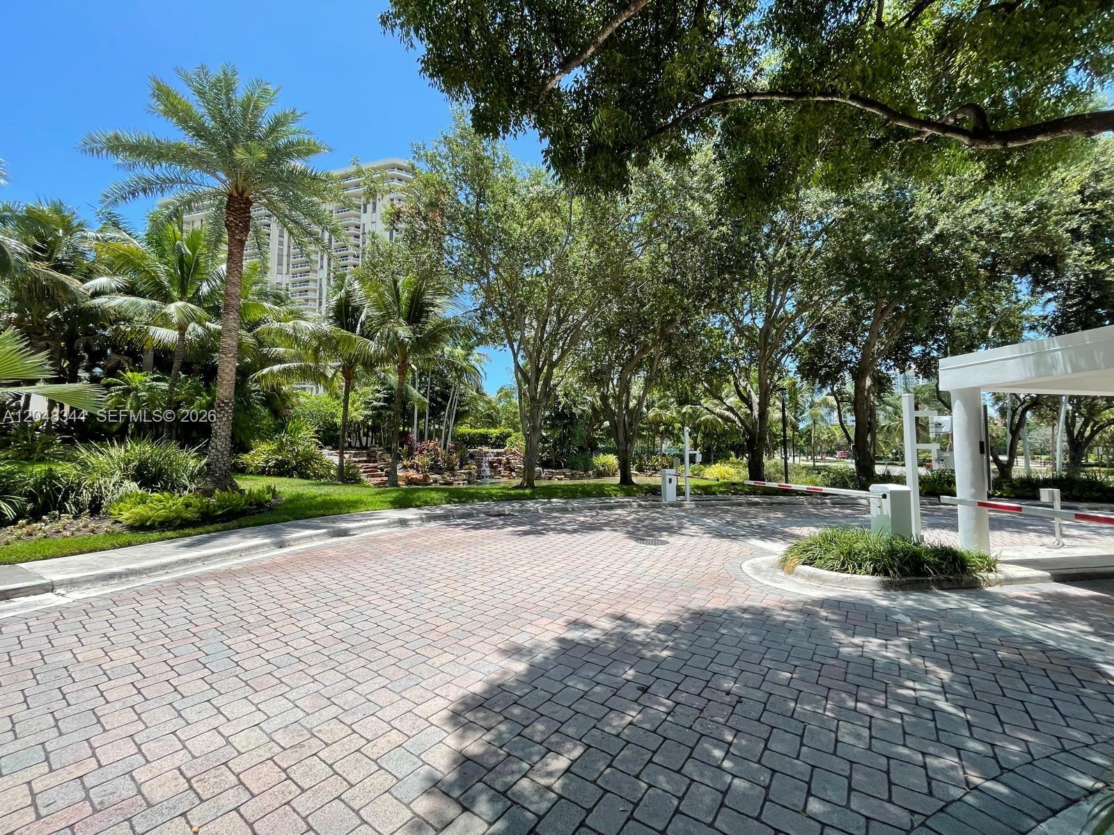 Photo of 20281 Country Club Dr #2104, Aventura, Florida, 33180 -
