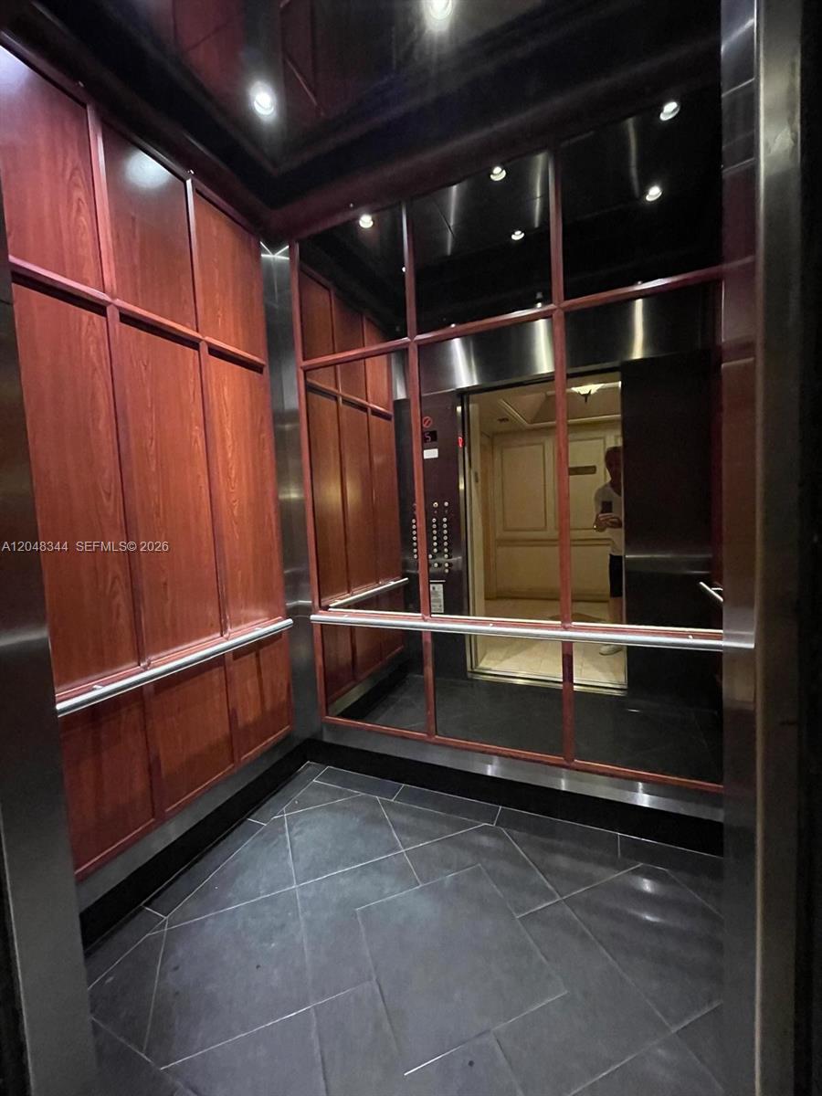 Photo of 20281 Country Club Dr #2104, Aventura, Florida, 33180 -