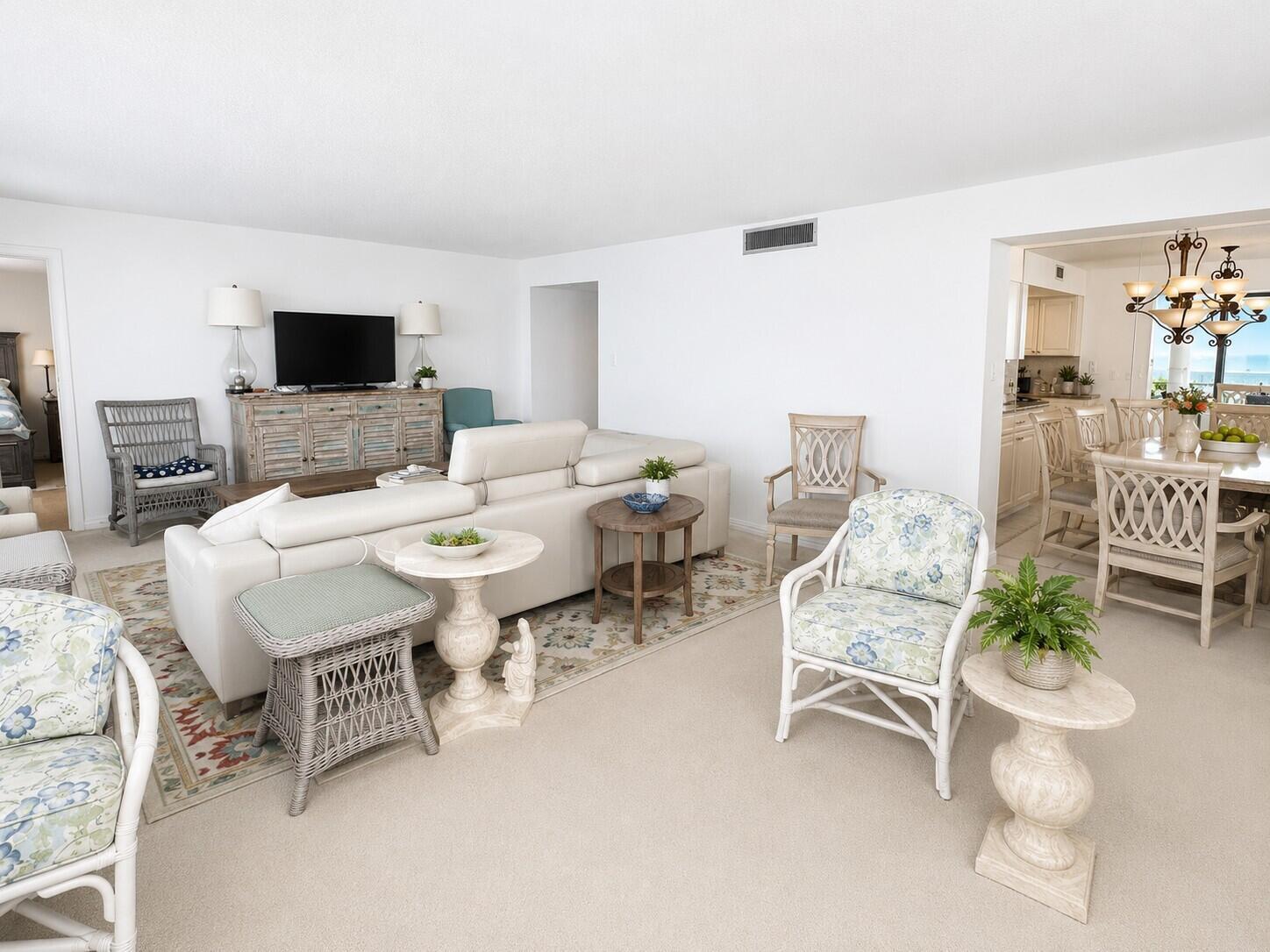 Ver detalles 4e 2 / 2 1586 sq. ft. $ 2026-07-29 0 foto