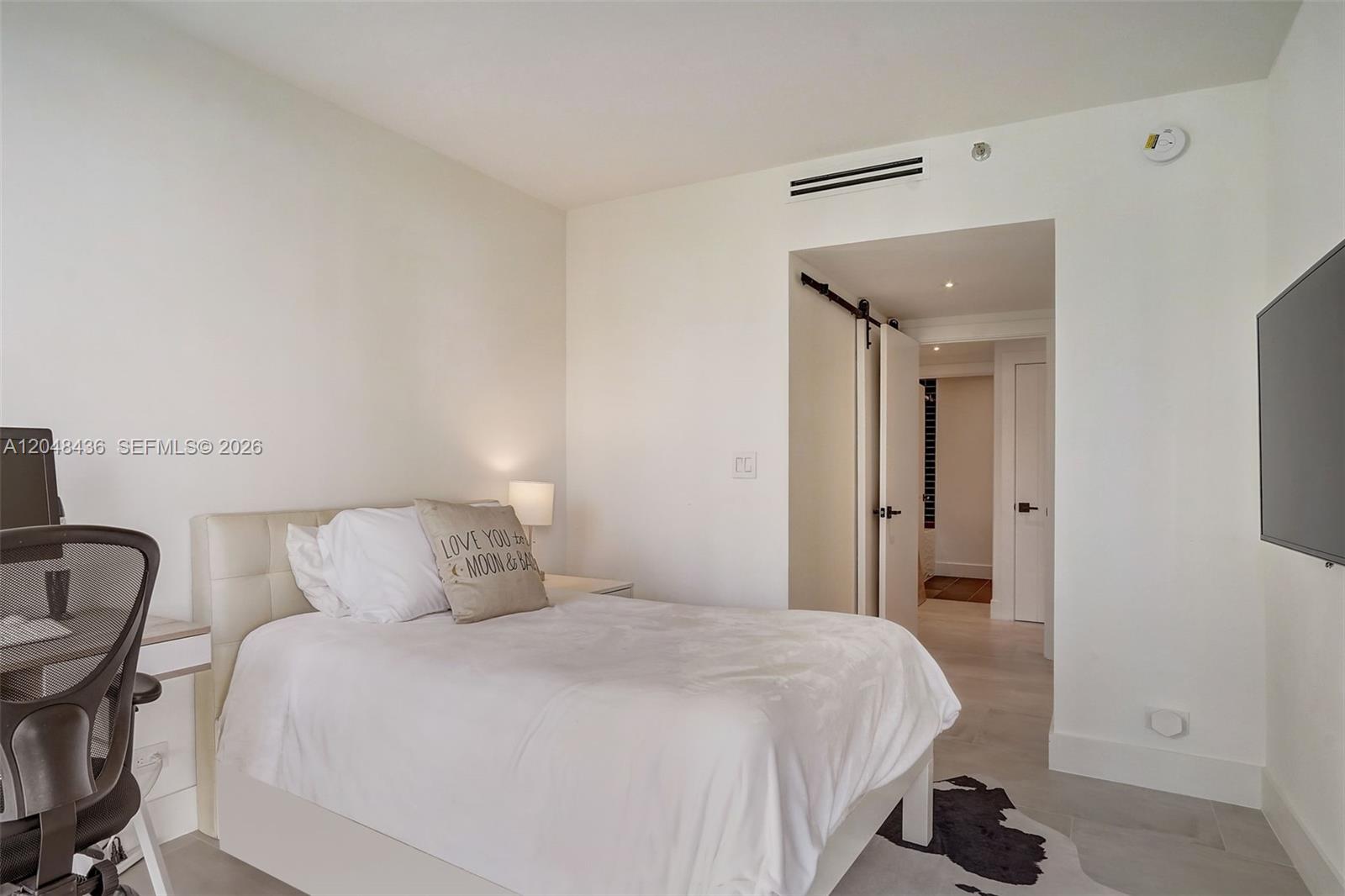 Photo of 20191 Country Club Dr #802, Aventura, Florida, 33180 -