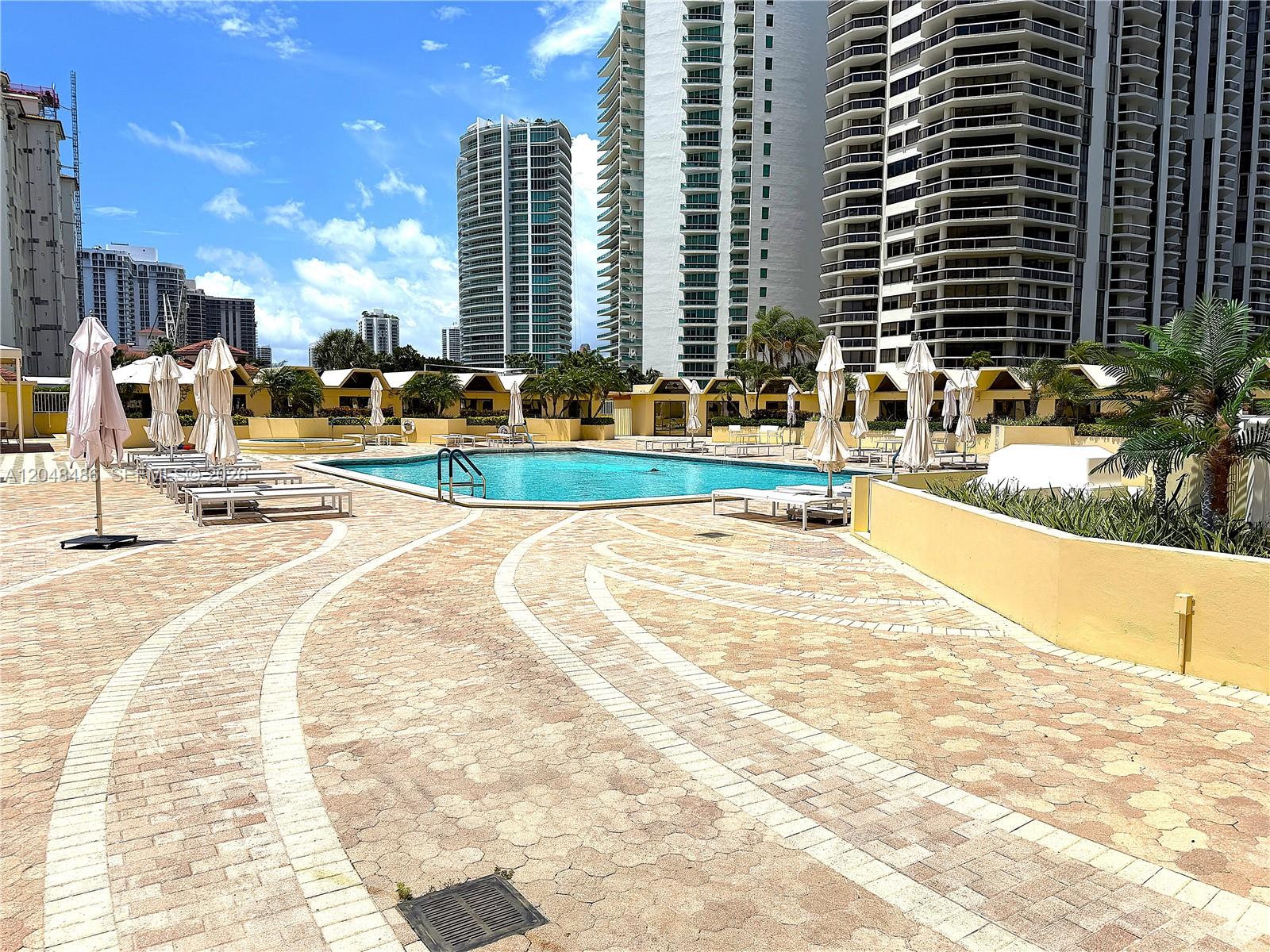 Photo of 20191 Country Club Dr  #2601, Aventura, Florida, 33180 - 