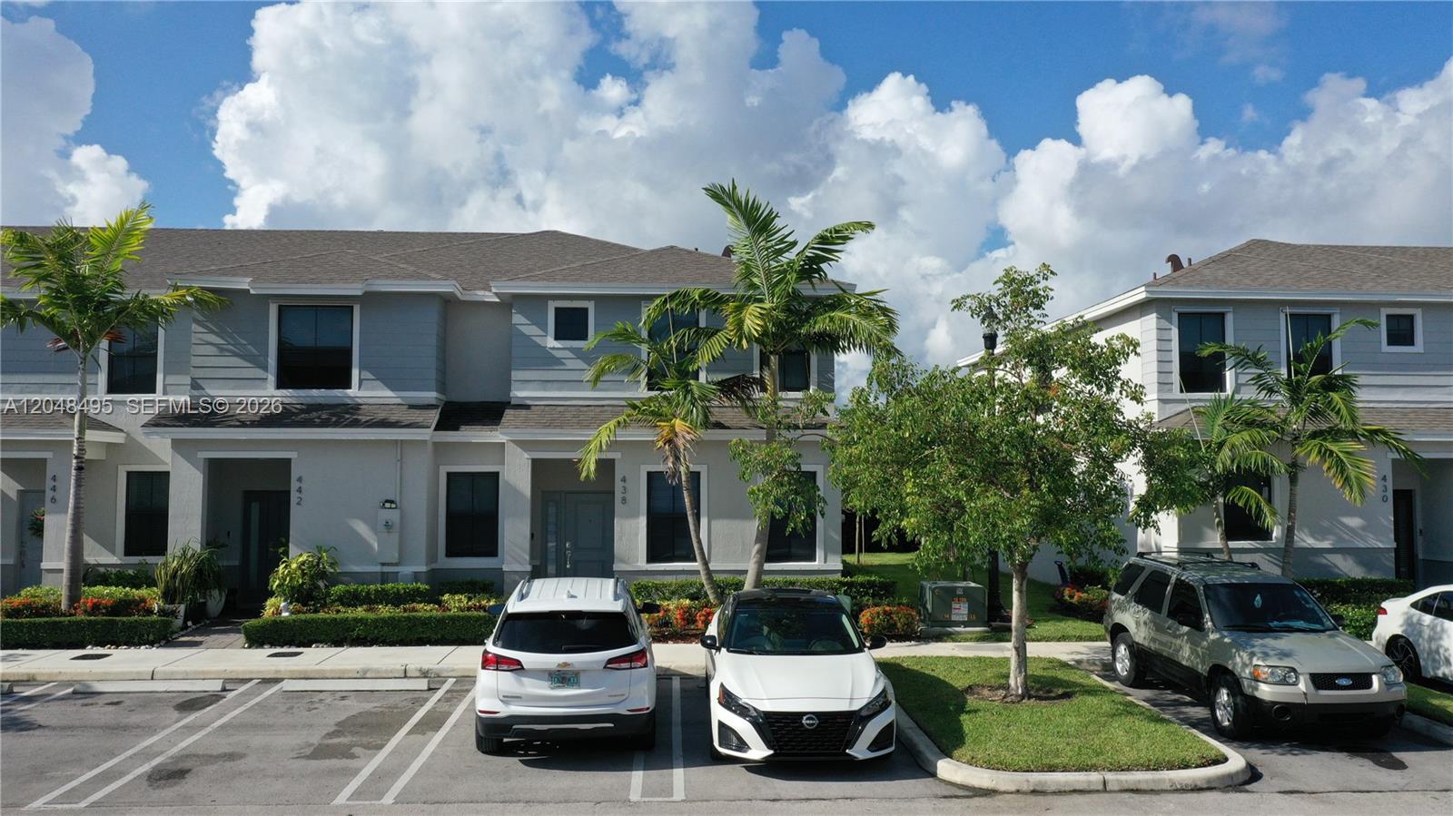 See details 438 3 / 3 1440 sq. ft. $ 2026-07-06 0 Photo