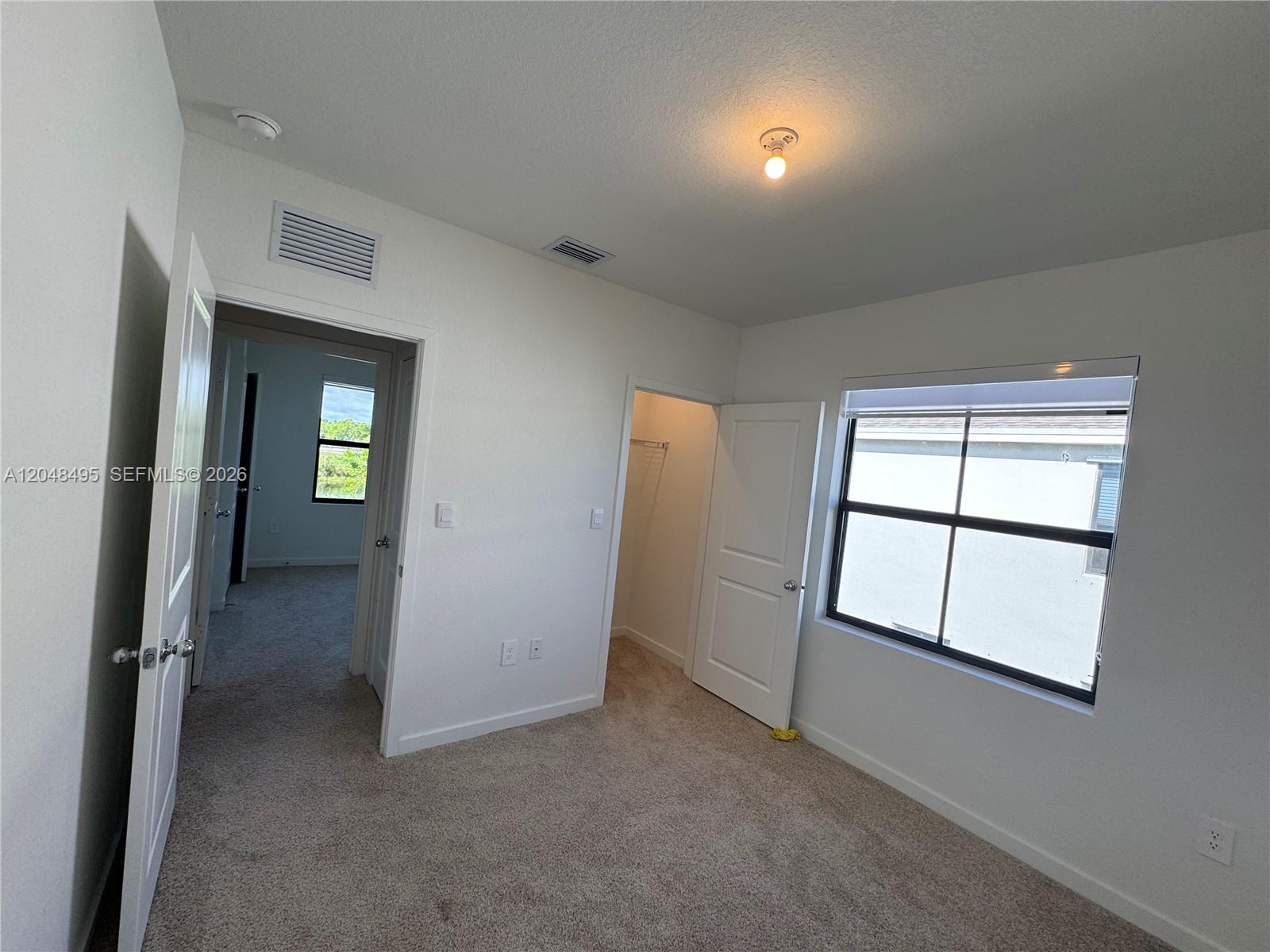 See details 438 3 / 3 1440 sq. ft. $ 2026-07-06 0 Photo