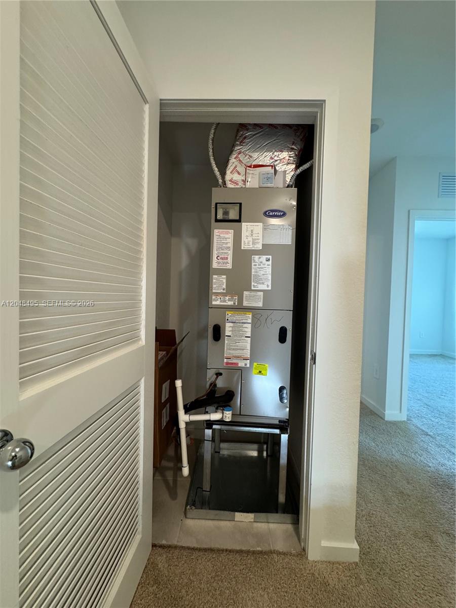 See details 438 3 / 3 1440 sq. ft. $ 2026-07-06 0 Photo
