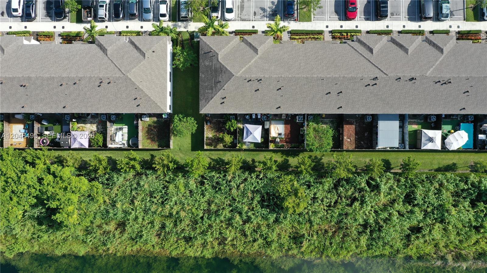 See details 438 3 / 3 1440 sq. ft. $ 2026-07-06 0 Photo