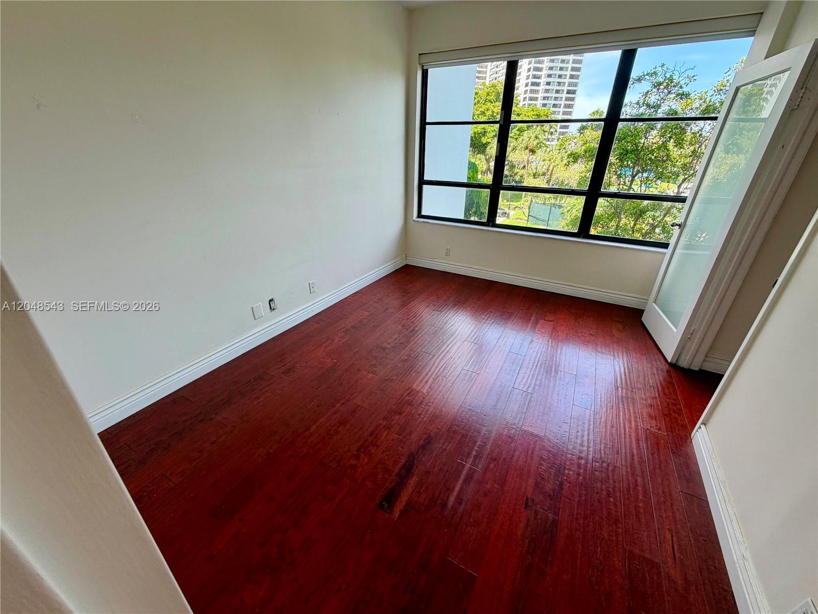 Photo of 500 Three Islands Blvd  #L25, Hallandale Beach, Florida, 33009 - 