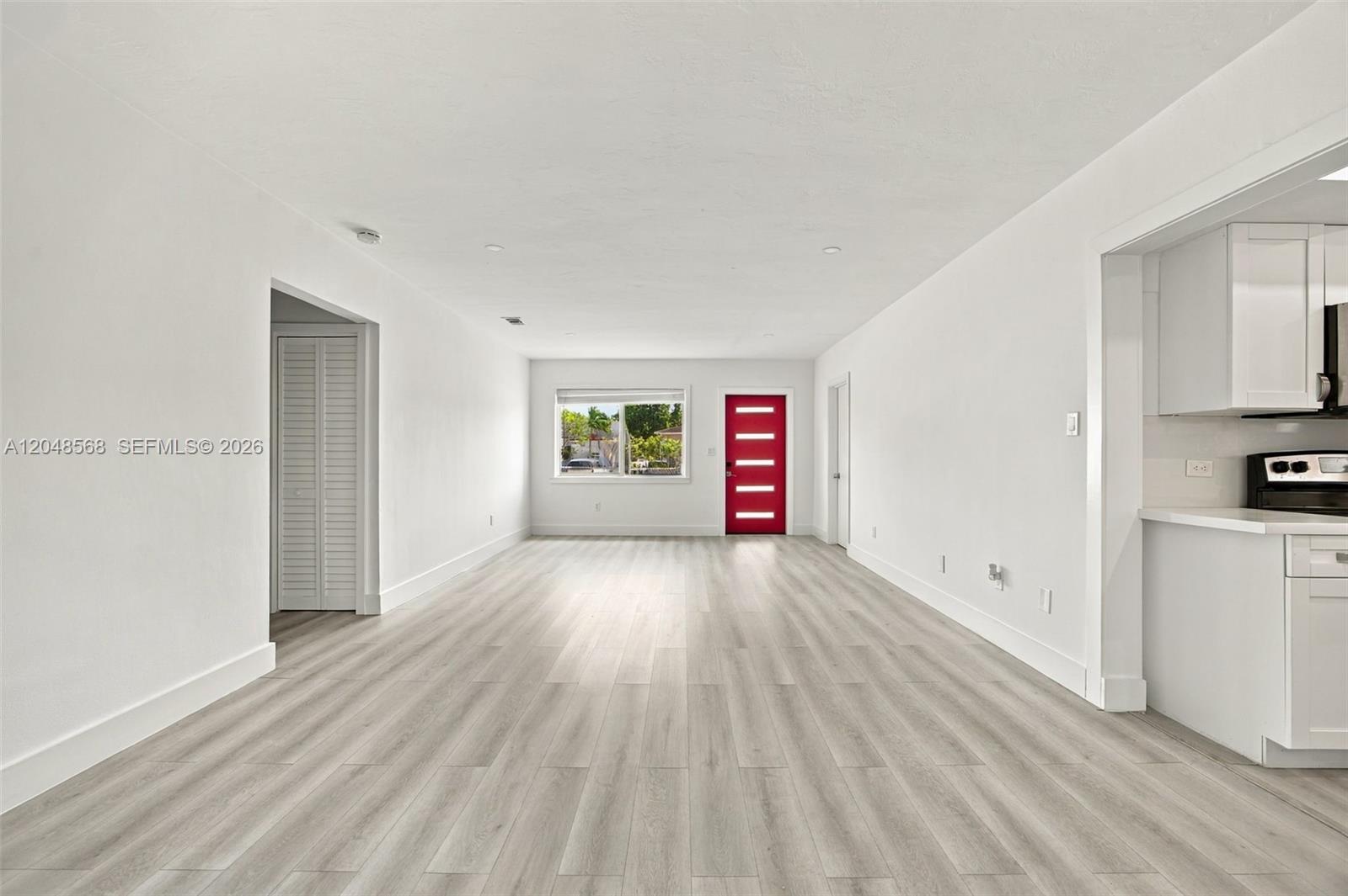   /   sq. ft. $ 2026-07-06 0 foto