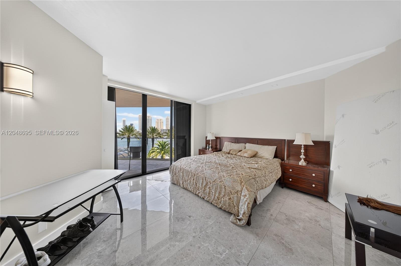 302 3 / 3 1910 sq. ft. $ 2026-07-06 0 foto