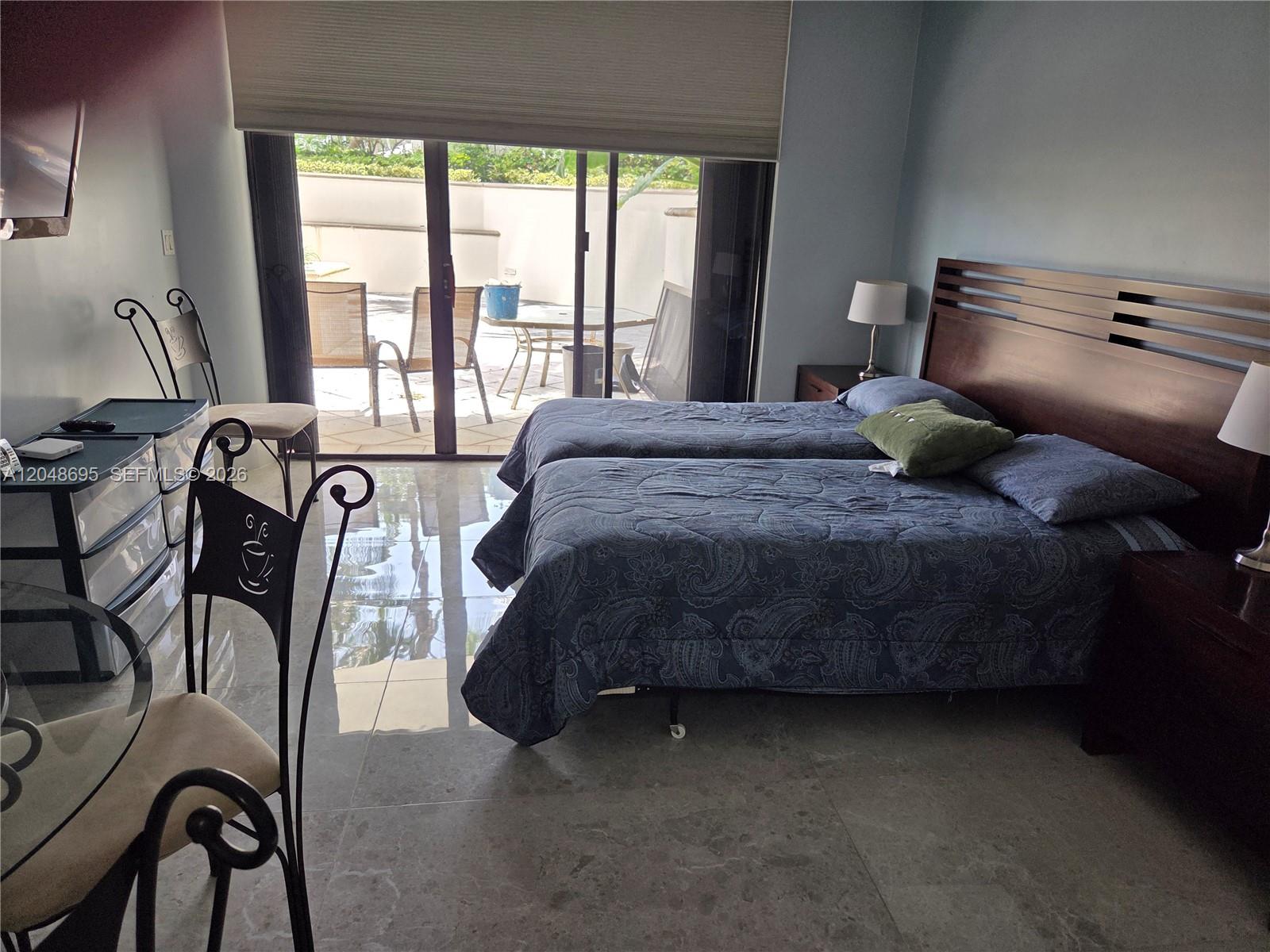 302 3 / 3 1910 sq. ft. $ 2026-07-06 0 foto