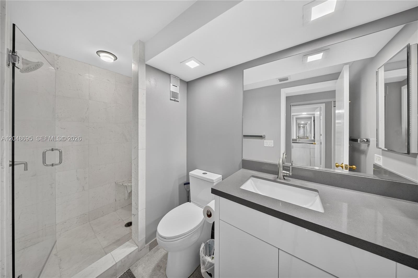 302 3 / 3 1910 sq. ft. $ 2026-07-06 0 foto