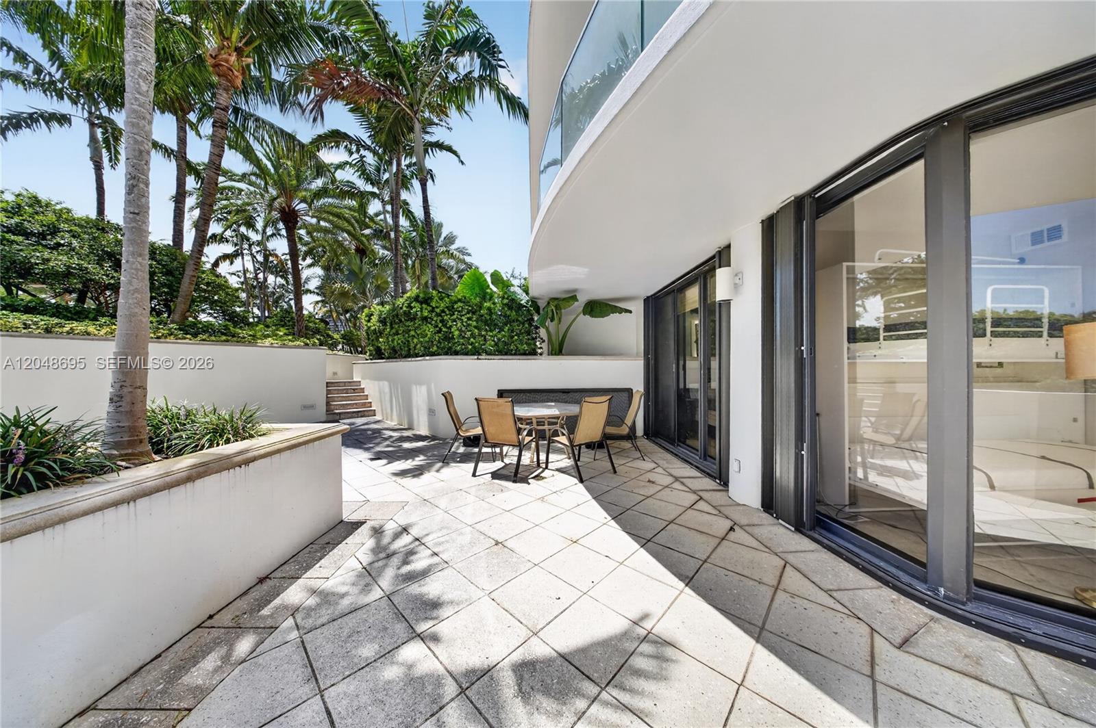302 3 / 3 1910 sq. ft. $ 2026-07-06 0 foto
